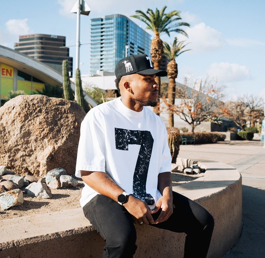 [PRE-ORDER - SHIPS MAY 29TH] ‘7’ Premium SnapBack - Black/White