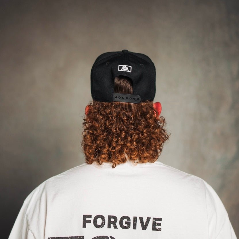 [PRE-ORDER - SHIPS MAY 29TH] ‘7’ Premium SnapBack - Black/White